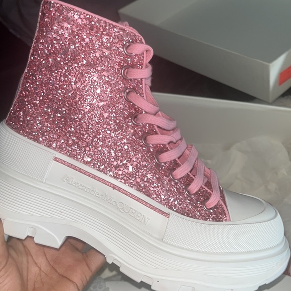 pink alexander mcqueens boots size 37 never worn comes with box and dust bag - Picture 9 of 12